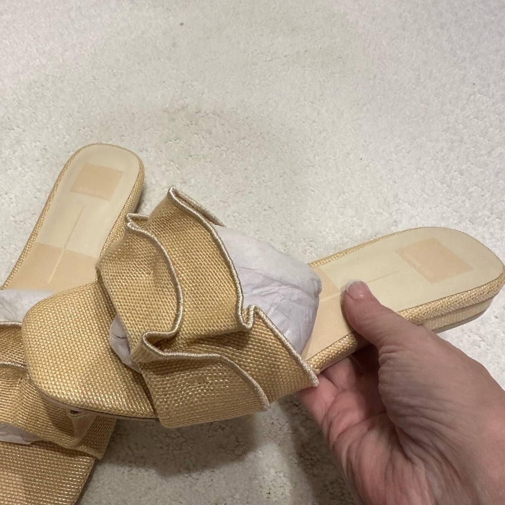 Elegant Gold Women's Sandals